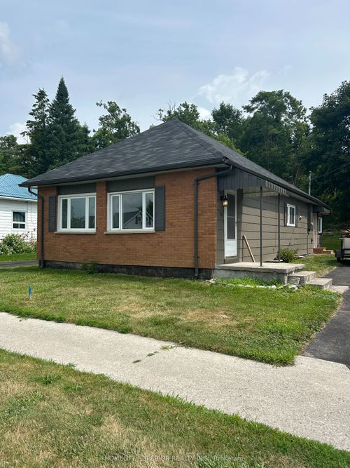 10 Main St, Marmora, ON, K0K2M0 | Card Image