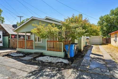 1214 Lemon St, Marysville, CA, 95901-4718 | Card Image