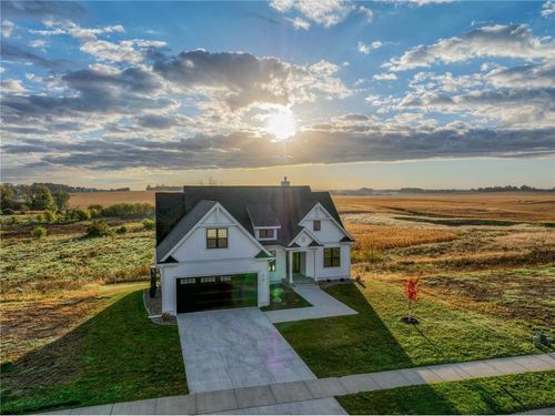 610 Field Point Street, Roberts, WI, 54023 | Card Image