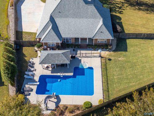 6463 Spring Creek Dr, Guntersville, AL, 35976-2832 | Card Image