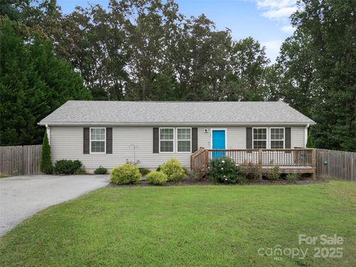 143 Hollyhock Ct, Flat Rock, NC, 28731-5513 | Card Image