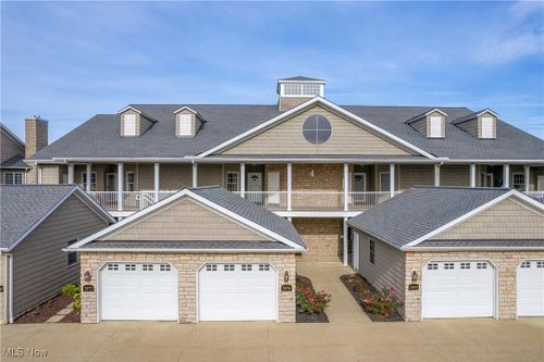 2876 Whispering Shores Drive, Vermilion, OH, 44089 | Card Image