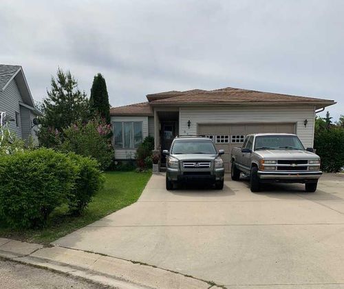 9371 71 Ave, Grande Prairie, AB, T8V6V9 | Card Image