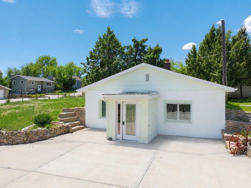 1020 Evanston Ave, hot springs, SD, 57747-2226 | Card Image