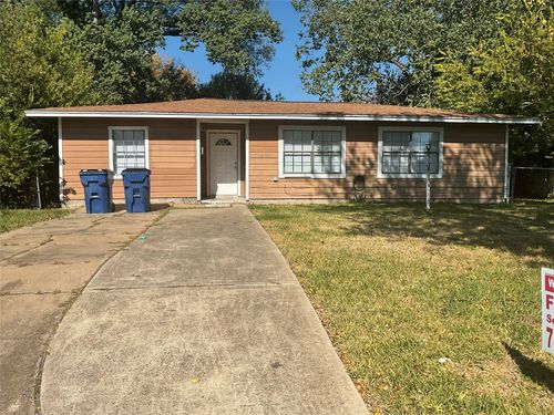 3018 Robinson Blvd, Texas City, TX, 77590-6835 | Card Image