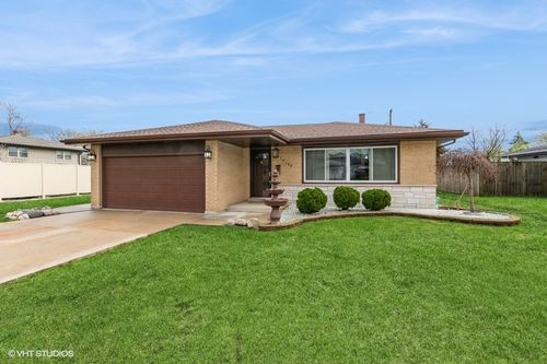 19109 Grant St, Lansing, IL, 60438-4226 | Card Image