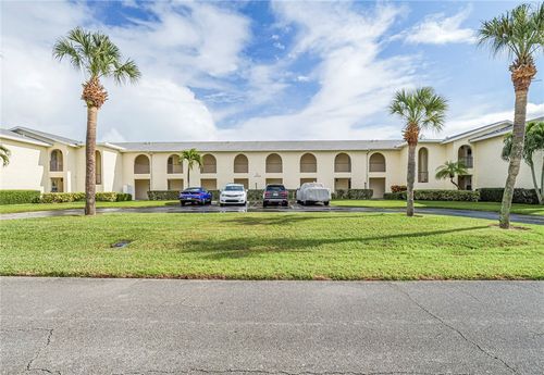 apt-a105-1860 Robalo Dr, Vero Beach, FL, 32960-5243 | Card Image
