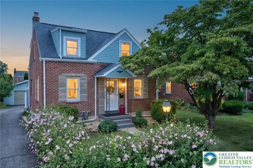 1920 W Fairmont St, ALLENTOWN, PA, 18104-2761 | Card Image