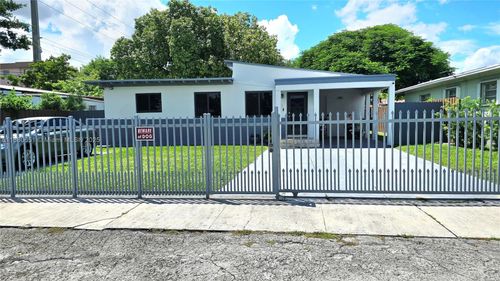 50 Nw 68th Ct, Miami, FL, 33126-4439 | Card Image