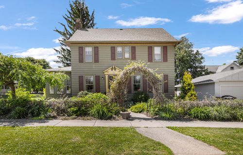 509 E Maple St, Horicon, WI, 53032-1149 | Card Image