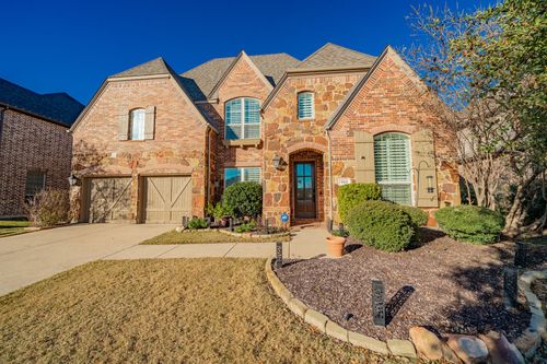 944 Highpoint Way, Roanoke, TX, 76262-1288 | Card Image