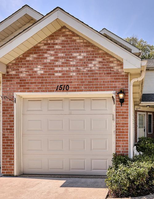 1510-1510 Golfview Ct, GLENDALE HEIGHTS, IL, 60139-3651 | Card Image
