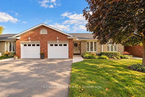 3-5 Yin Street, Norfolk, ON, N0E1Y0 | Card Image