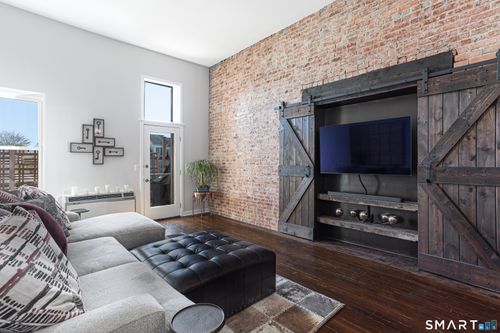 203-42 S Main St, Norwalk, CT, 06854 | Card Image