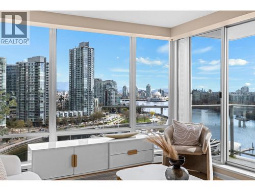 1601-1228 Marinaside Cres, Vancouver, BC, V6Z2W4 | Card Image
