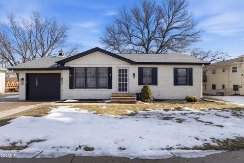 1707 Marian Dr, Bismarck, ND, 58501-1550 | Card Image