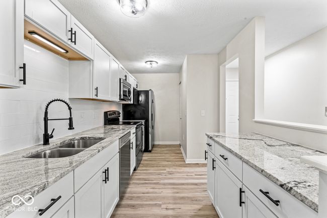 UNIT-104 - 8216 Glenwillow Ln, Condo with 3 bedrooms, 2 bathrooms and null parking in Indianapolis IN | Image 6