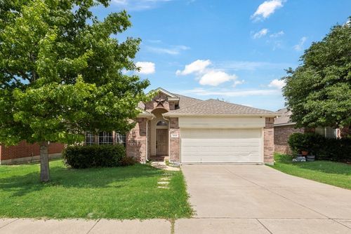 1008 Fort Apache Dr, Haslet, TX, 76052-4874 | Card Image