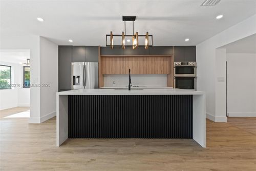 1516 Sw 30th Ter, Fort Lauderdale, FL, 33312-3848 | Card Image