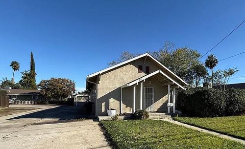 150 N Acacia Ave, Ripon, CA, 95366-2401 | Card Image