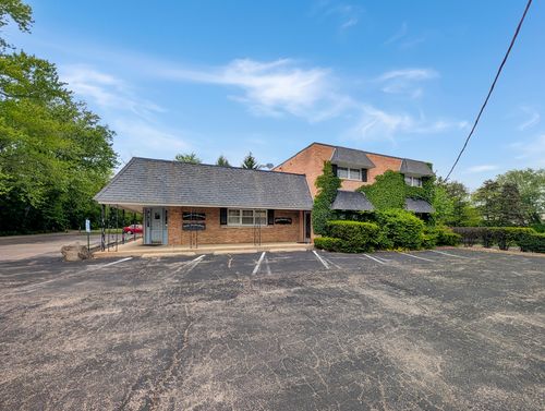 a-4106 W Crystal Lake Rd, Mchenry, IL, 60050-4204 | Card Image