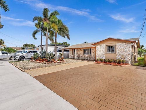 4870 Sw 19th St, West Park, FL, 33023-3267 | Card Image