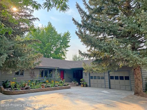 283 Meadow Ln, Glenwood Springs, CO, 81601-9223 | Card Image