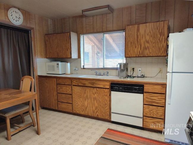 2738 Dixie Rd, House other with 2 bedrooms, 2 bathrooms and 2 parking in Dixie ID | Image 4