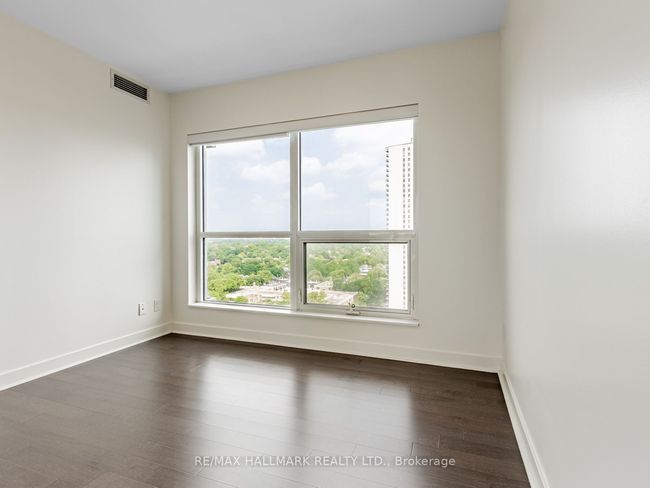 1702 - 58 Orchard View Blvd, Condo with 2 bedrooms, 1 bathrooms and null parking in Toronto ON | Image 16