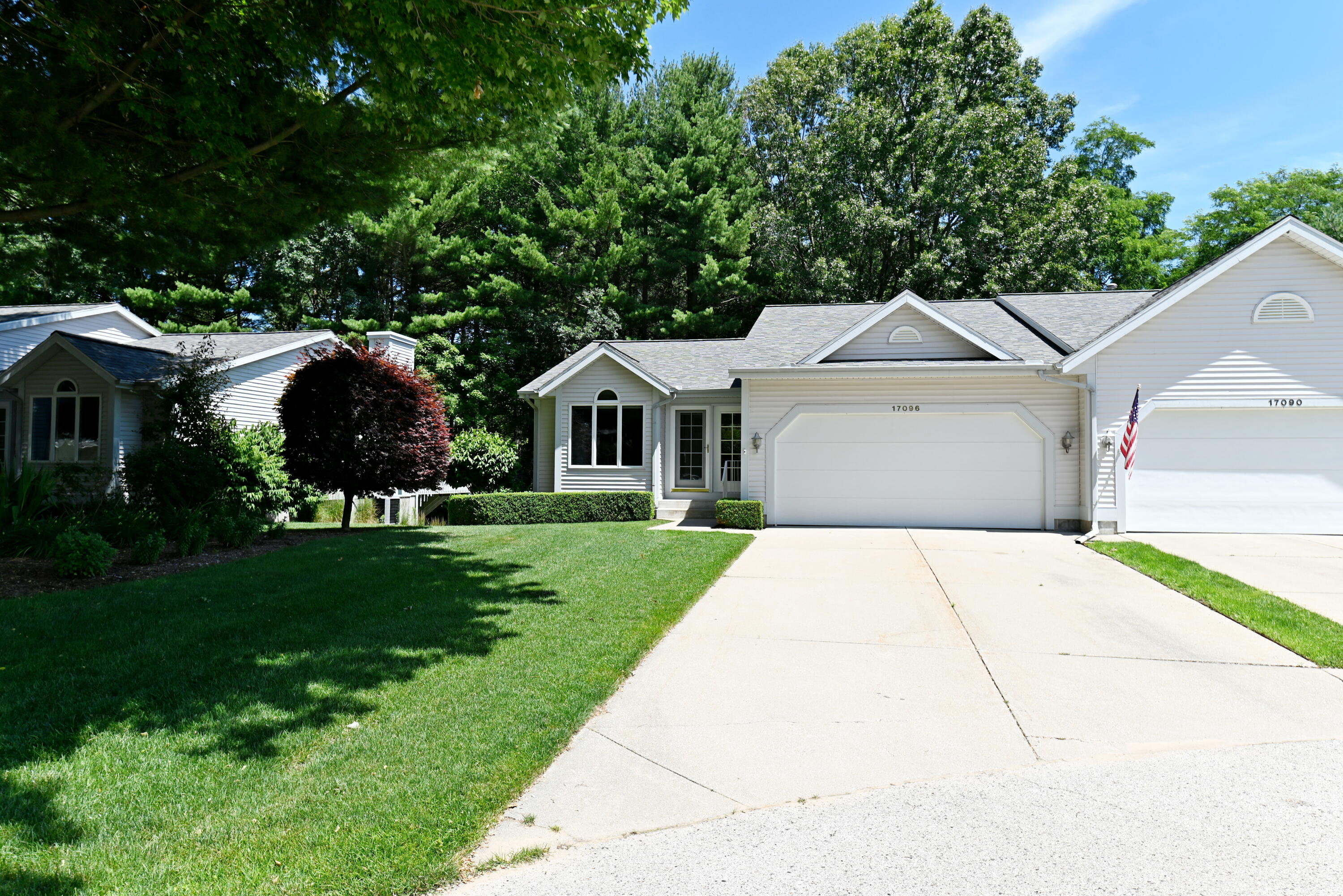 Arthur Ct, Spring Lake, MI 49456