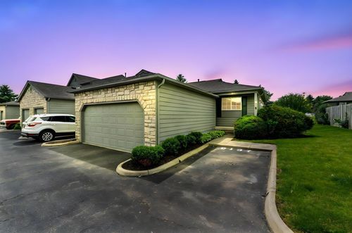 9137 Parkpoint Ln, Lewis Center, OH, 43035-9578 | Card Image
