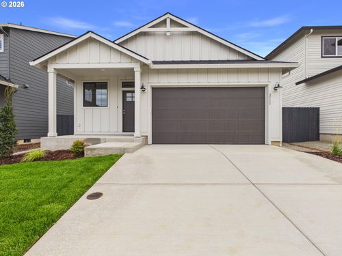 2111 Nw 17th Pl, Battle Ground, WA, 98604-5492 | Card Image