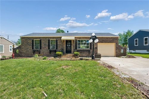 1207 N Indian Ln, Independence, MO, 64056-1132 | Card Image