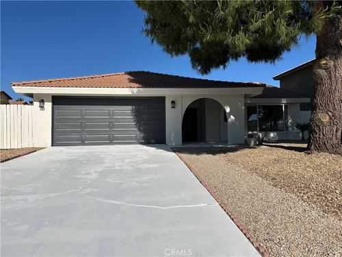 13380 Alta Vista Dr, Victorville, CA, 92395 | Card Image