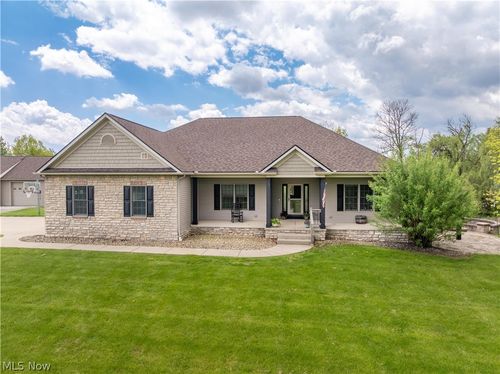 9955 Preston Ave, Louisville, OH, 44641-9752 | Card Image
