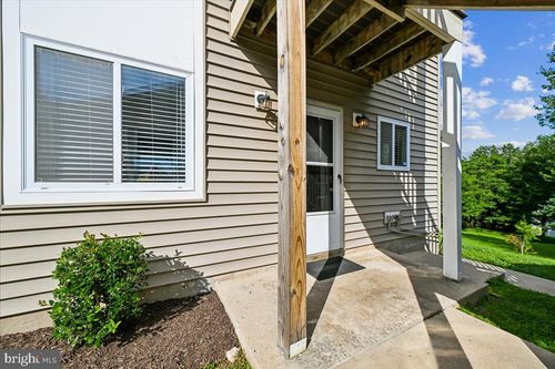 102a-10267 White Pelican Way, NEW MARKET, MD, 21774-2911 | Card Image