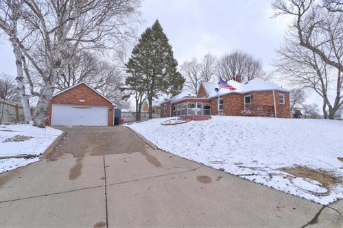 1103 N 9th St, Estherville, IA, 51334-1316 | Card Image