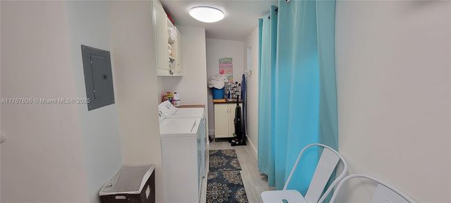 1 - 2231 Sw 17 Th Ter, House other with 5 bedrooms, 4 bathrooms and null parking in Miami FL | Image 27