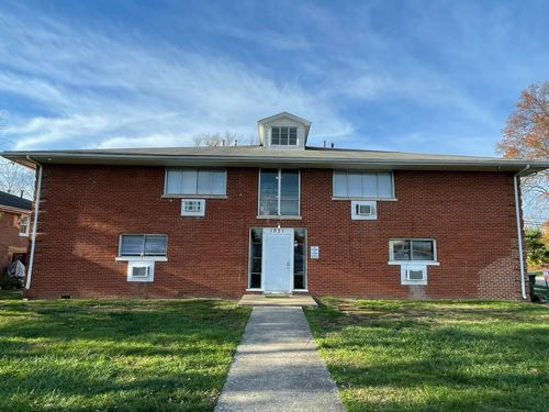 1921 Oxford Cir, Lexington, KY, 40504-1460 | Card Image