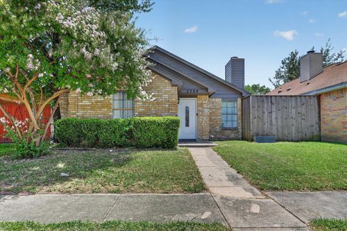2324 Markland St, Irving, TX, 75060-6866 | Card Image