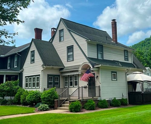 114 W 4th St, Emporium, PA, 15834-1124 | Card Image