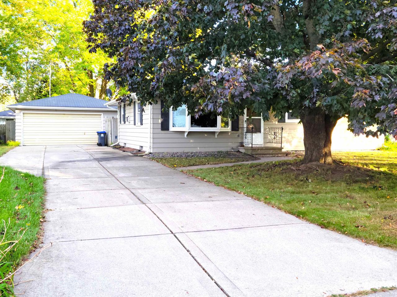 Melrose St, Neenah, WI 54956