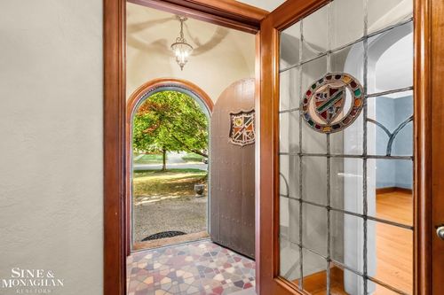 502 Pemberton Rd, Grosse Pointe Park, MI, 48230-1712 | Card Image