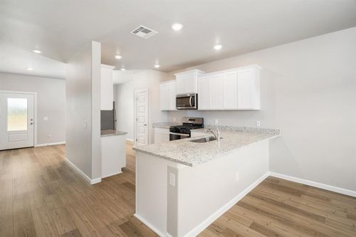 712 Luna Way, Tuttle, OK, 73089 | Card Image