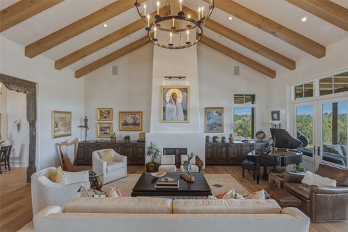 16 Hacienda Vaquero, Santa Fe, NM, 87506-1142 | Card Image