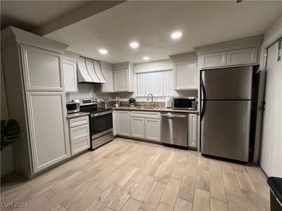 B - 3261 Jericho Street, Condo with 2 bedrooms, 2 bathrooms and null parking in Las Vegas NV | Image 2