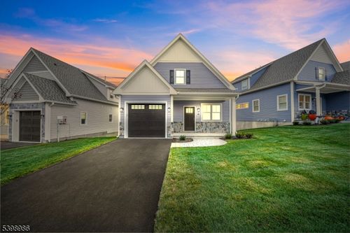 2 Birdie Ln, Boonton Twp, NJ, 07005-2273 | Card Image