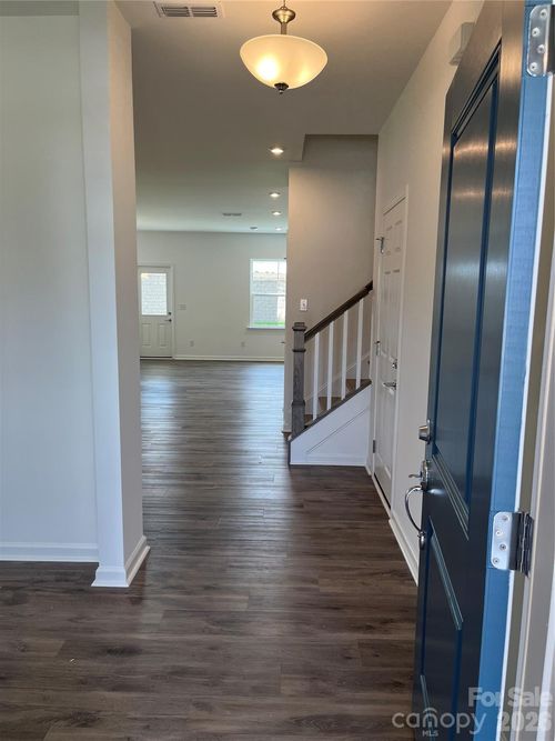 12113 Bradshaw Ct, Charlotte, NC, 28278-0305 | Card Image