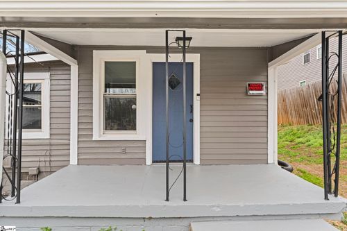 214 Minus St, Greenville, SC, 29601-3939 | Card Image