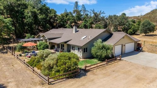 1575 Parkhill Rd, Santa Margarita, CA, 93453-9629 | Card Image